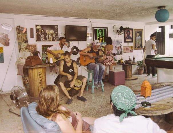 Mucho Calor playing live music - La Hamaca Hostel